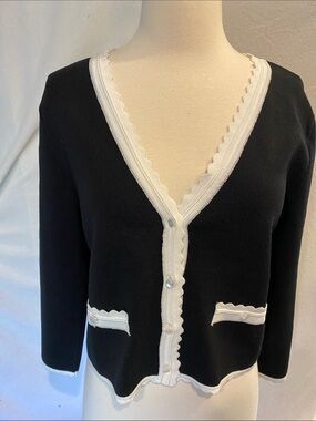 NVLT, Black and White Scallop Trim V-Neck Cardigan Sweater